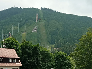 Harrachov - skokanské můstky / vlek
